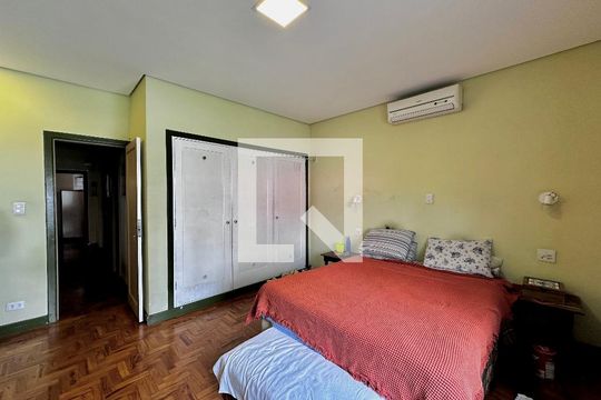 Quarto 1 de casa à venda com 3 quartos, 220m² em Santo Amaro, São Paulo