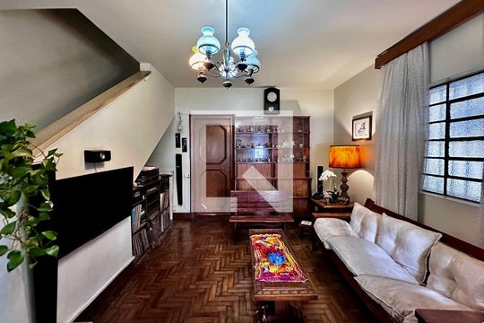 Casa à venda com 3 quartos, 220m² em Santo Amaro, São Paulo