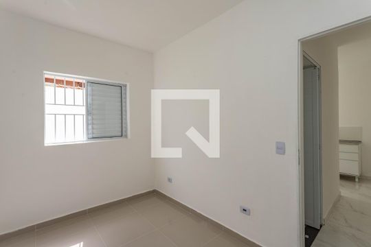 Quarto  de kitnet/studio para alugar com 1 quarto, 25m² em Taboão, Diadema