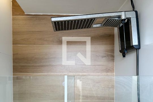 Banheiro de kitnet/studio à venda com 1 quarto, 21m² em Ipanema, Rio de Janeiro