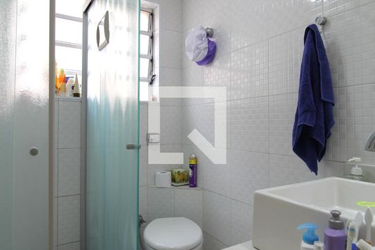 Banheiro de apartamento à venda com 2 quartos, 72m² em Planalto Paulista, São Paulo