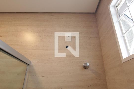 Banheiro Social de casa para alugar com 3 quartos, 150m² em Glória, Belo Horizonte
