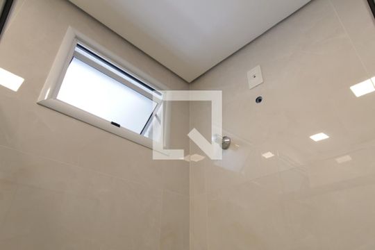 Banheiro da Suite de casa para alugar com 3 quartos, 150m² em Glória, Belo Horizonte