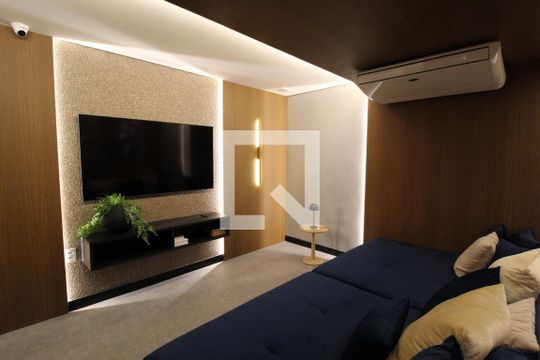 Área Comum - Sala de Cinema de kitnet/studio para alugar com 1 quarto, 25m² em Vila Olímpia, São Paulo