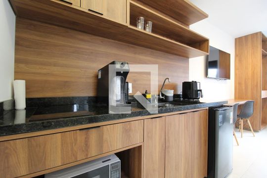 Cozinha de kitnet/studio para alugar com 1 quarto, 25m² em Vila Olímpia, São Paulo