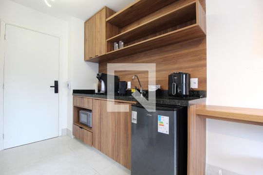 Cozinha de kitnet/studio para alugar com 1 quarto, 25m² em Vila Olímpia, São Paulo