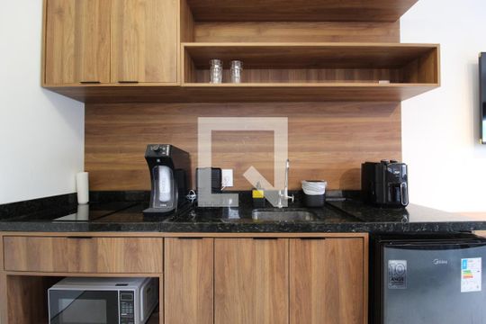Cozinha de kitnet/studio para alugar com 1 quarto, 25m² em Vila Olímpia, São Paulo