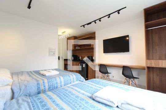 Sala/Quarto de kitnet/studio para alugar com 1 quarto, 25m² em Vila Olímpia, São Paulo