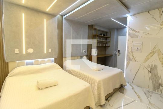 Studio de kitnet/studio para alugar com 1 quarto, 27m² em Vila Olímpia, São Paulo