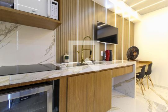 Studio de kitnet/studio para alugar com 1 quarto, 27m² em Vila Olímpia, São Paulo