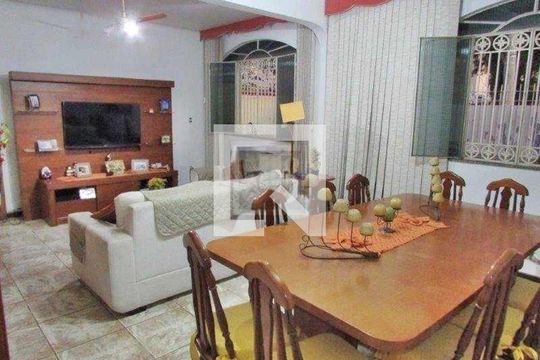 Casa à venda com 3 quartos, 365m² em Engenho de Dentro, Rio de Janeiro