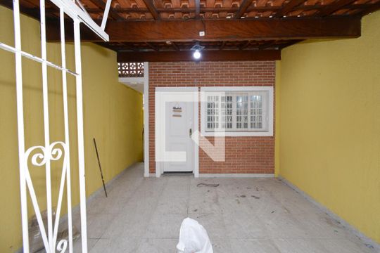 Garagem de casa para alugar com 2 quartos, 105m² em Vila do Castelo, São Paulo