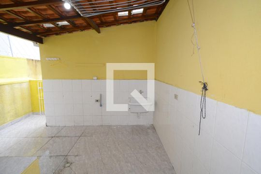 Área de Serviço de casa para alugar com 2 quartos, 105m² em Vila do Castelo, São Paulo