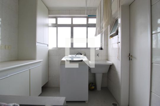 Cozinha e Área de Serviço de apartamento para alugar com 2 quartos, 74m² em Planalto Paulista, São Paulo