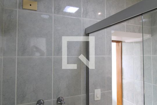 Banheiro da Suíte de apartamento para alugar com 2 quartos, 74m² em Planalto Paulista, São Paulo