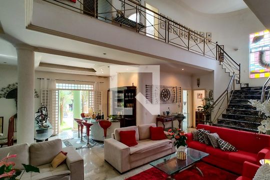 Casa para alugar com 6 quartos, 500m² em São Luiz, Belo Horizonte