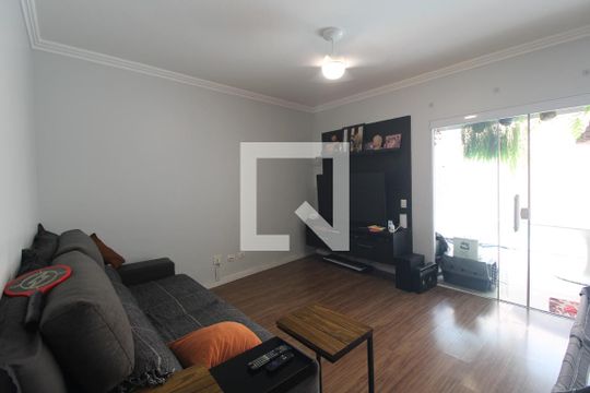 Sala de casa à venda com 3 quartos, 150m² em Jardim Santo Antoninho, São Paulo