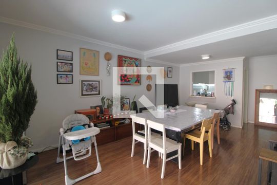 Casa à venda com 3 quartos, 150m² em Jardim Santo Antoninho, São Paulo