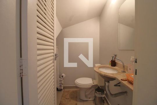 Sala de casa à venda com 3 quartos, 150m² em Jardim Santo Antoninho, São Paulo