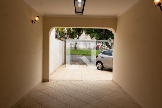 ÁREA EXTERNA GARAGEM de casa à venda com 3 quartos, 180m² em Vila Joao Jorge, Campinas