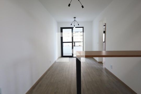 Apartamento à venda com 2 quartos, 45m² em Vila Suzana, São Paulo