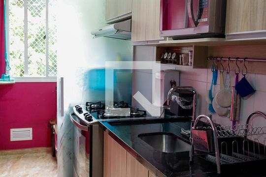 Cozinha de apartamento à venda com 3 quartos, 70m² em Continental, Osasco