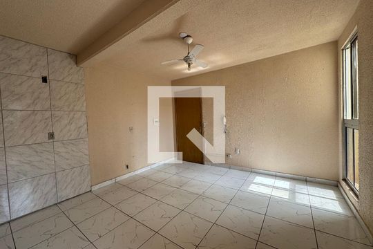 Sala de apartamento para alugar com 2 quartos, 49m² em Campina, São Leopoldo
