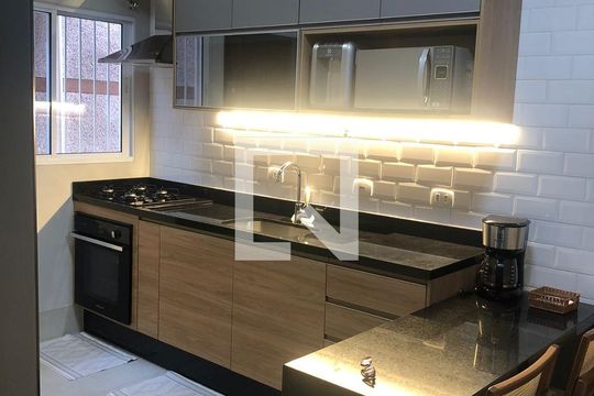 Cozinha de casa à venda com 4 quartos, 310m² em Vila Ipojuca, São Paulo