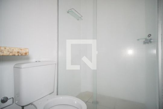 Banheiro de apartamento para alugar com 1 quarto, 70m² em Bom Jesus, Porto Alegre