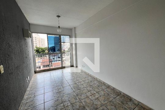 Sala de apartamento para alugar com 2 quartos, 51m² em Pechincha, Rio de Janeiro