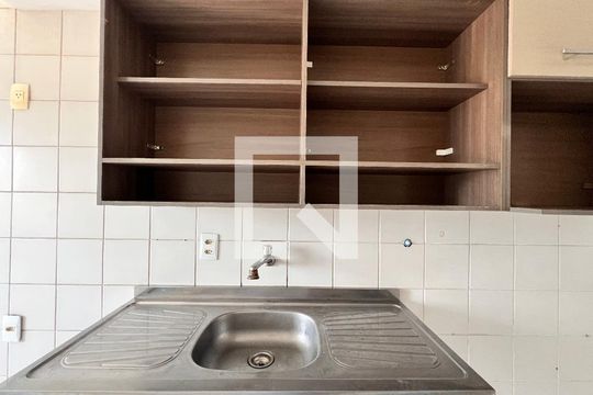 Cozinha de apartamento para alugar com 2 quartos, 51m² em Pechincha, Rio de Janeiro