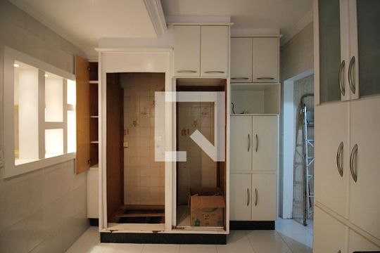 Cozinha de casa à venda com 3 quartos, 150m² em Rudge Ramos, São Bernardo do Campo