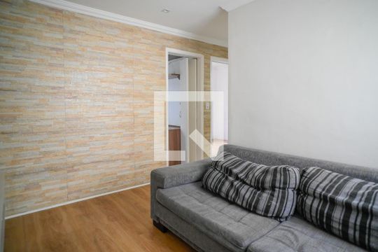 Apartamento para alugar com 2 quartos, 40m² em Vila Liviero, São Paulo