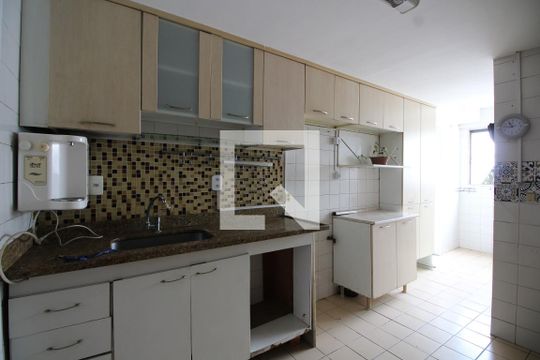Cozinha de apartamento para alugar com 3 quartos, 100m² em Jacarepaguá, Rio de Janeiro