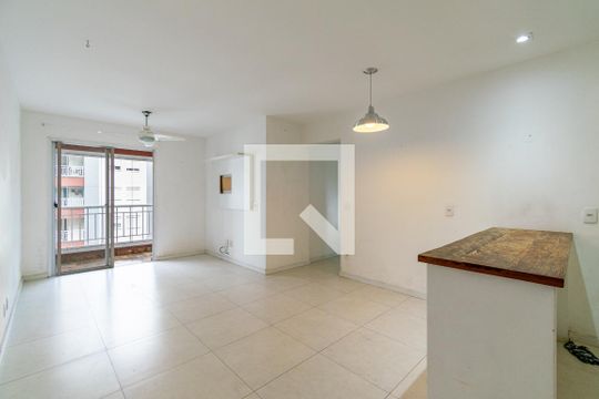 Apartamento à venda com 3 quartos, 69m² em Cidade Vargas, São Paulo