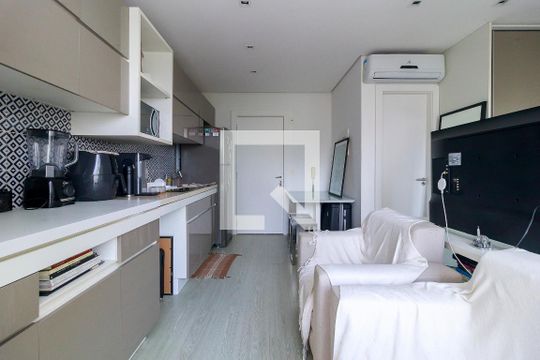 Studio de kitnet/studio à venda com 1 quarto, 30m² em Santo Amaro, São Paulo