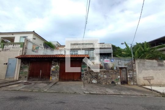 Fachada com Placa Quinto Andar de casa para alugar com 3 quartos, 255m² em Taquara, Rio de Janeiro