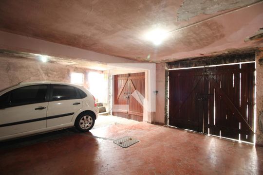 Garagem de casa para alugar com 3 quartos, 255m² em Taquara, Rio de Janeiro