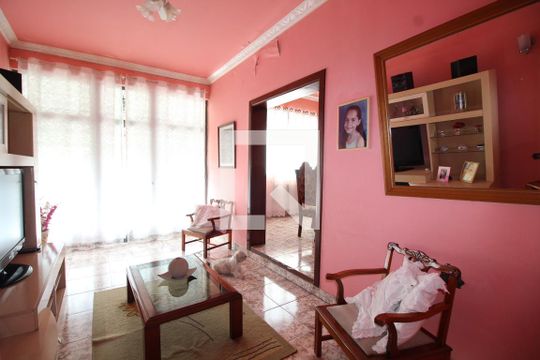 Sala de TV de casa para alugar com 3 quartos, 255m² em Taquara, Rio de Janeiro