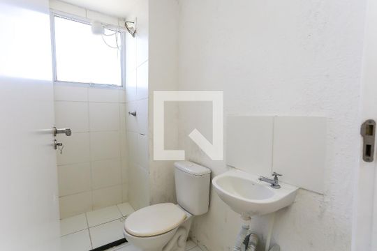 Banheiro de apartamento à venda com 2 quartos, 40m² em Jardim Boa Vista (zona Oeste), Osasco