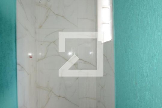 Banheiro de apartamento para alugar com 1 quarto, 56m² em Vila Valqueire, Rio de Janeiro