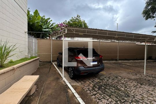 Garagem de apartamento à venda com 3 quartos, 74m² em Vila Marieta, Campinas