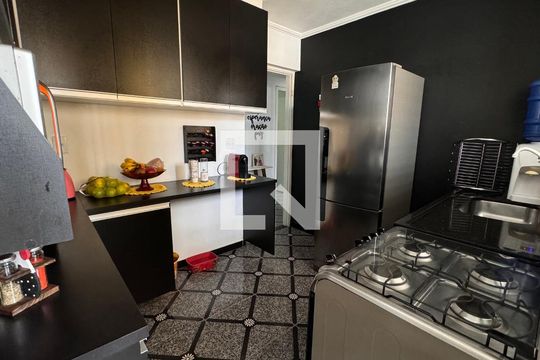 Cozinha de apartamento à venda com 3 quartos, 74m² em Vila Marieta, Campinas