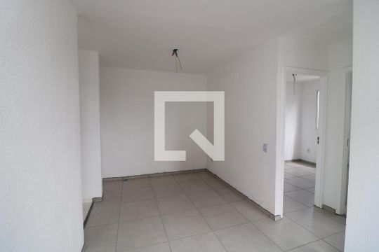 Sala de apartamento para alugar com 2 quartos, 46m² em Jardim Egle, São Paulo