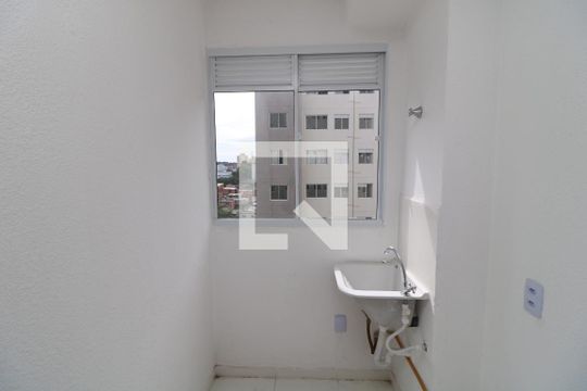 Área de Serviço de apartamento para alugar com 2 quartos, 46m² em Jardim Egle, São Paulo
