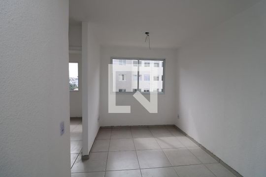 Sala de apartamento para alugar com 2 quartos, 46m² em Jardim Egle, São Paulo