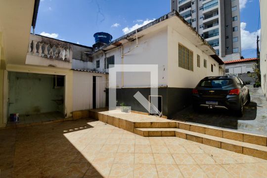 Quintal de casa para alugar com 3 quartos, 250m² em Jardim Bom Clima, Guarulhos