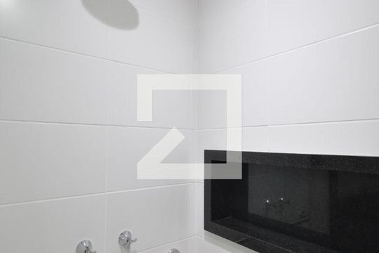Banheiro de kitnet/studio à venda com 1 quarto, 26m² em Tucuruvi, São Paulo
