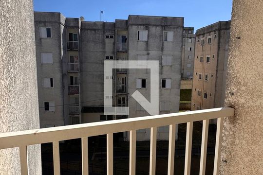 Sala de apartamento para alugar com 2 quartos, 50m² em Jardim do Lago Continuacao, Campinas