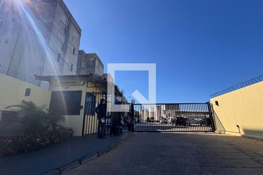 Fachada de apartamento para alugar com 2 quartos, 50m² em Jardim do Lago Continuacao, Campinas